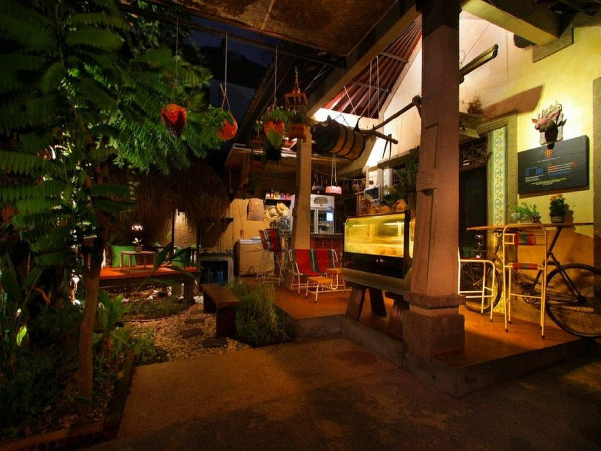 Bali Bee House Hotel Kerobokan Екстериор снимка